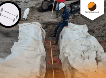 Instalasi Vibrating Wire Soil Extensometer